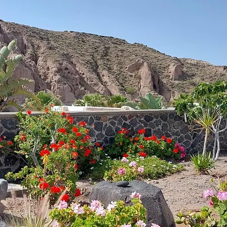 Scirocco Fira (Santorini)