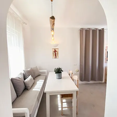 Villa Scirocco Fira (Santorini)