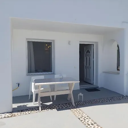 Scirocco Villa Fira (Santorini)