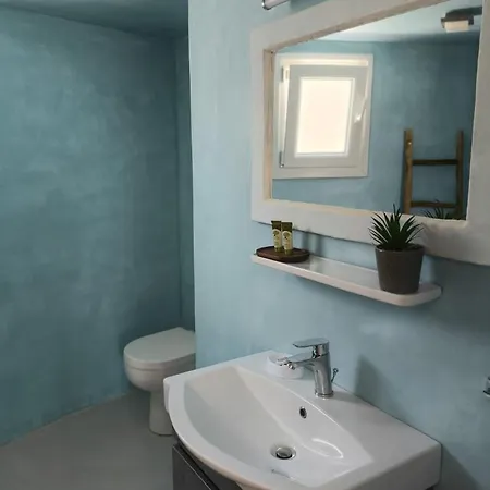 Scirocco Villa Fira (Santorini)