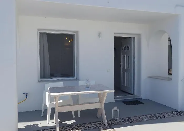 Scirocco فيلة ثيرا