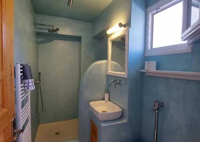 فيلة Scirocco ثيرا