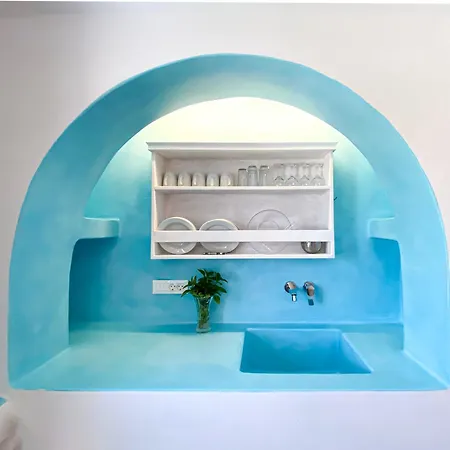 Scirocco * סנטוריני